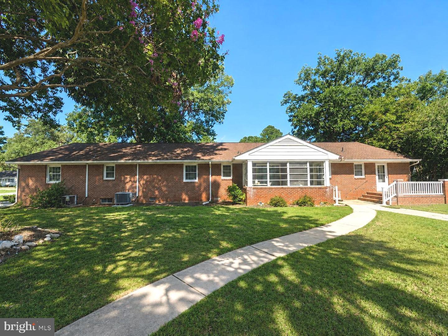 16 BUENA VISTA AVE Property Photo 1