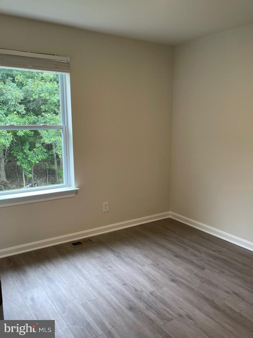 405 Wood Duck Dr Property Photo 13