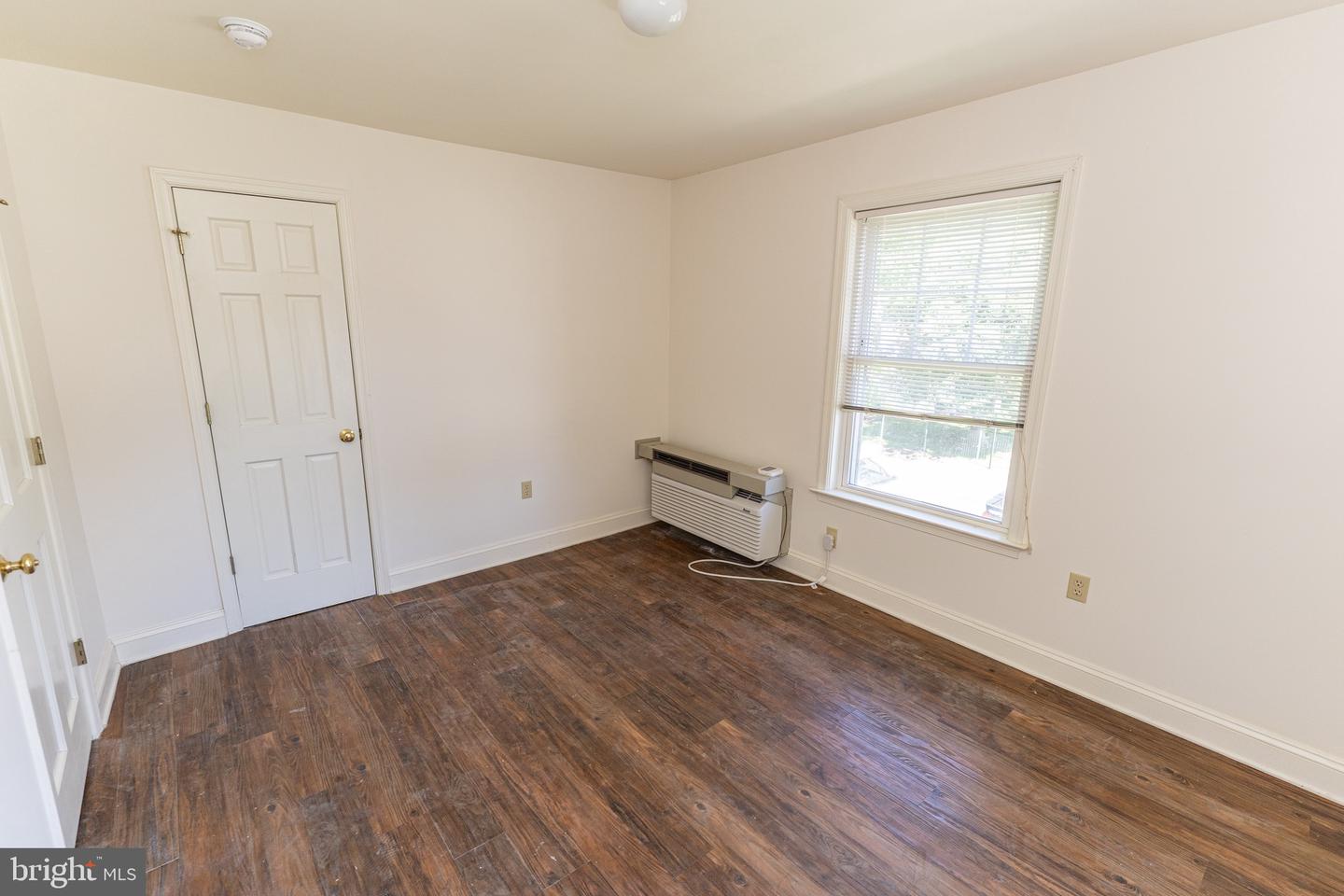 800 Travers St #12 Property Photo 28