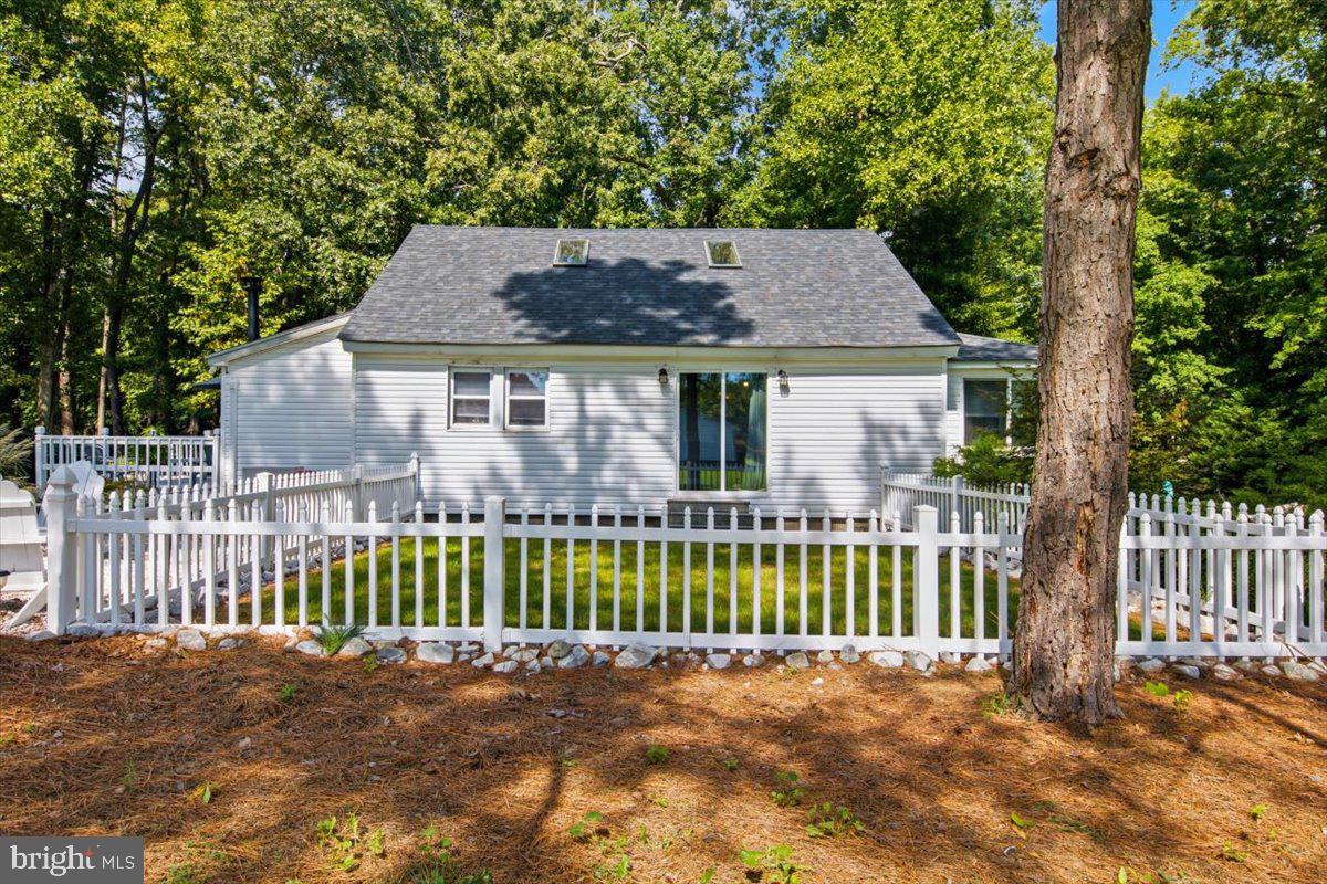 5318 River Property Photo 18