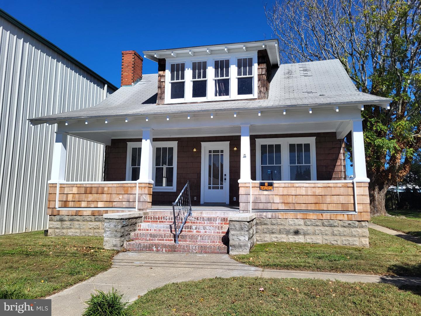504 Henry St Property Photo 1