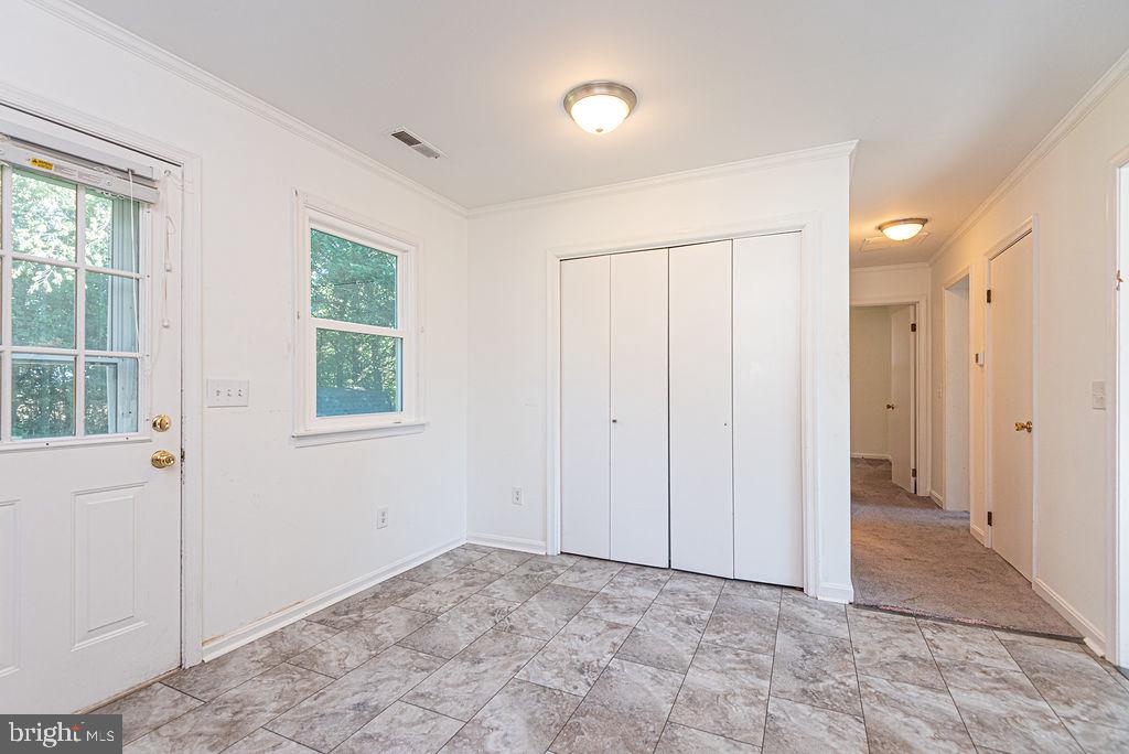 308 Glen Oak Cir Property Photo 6