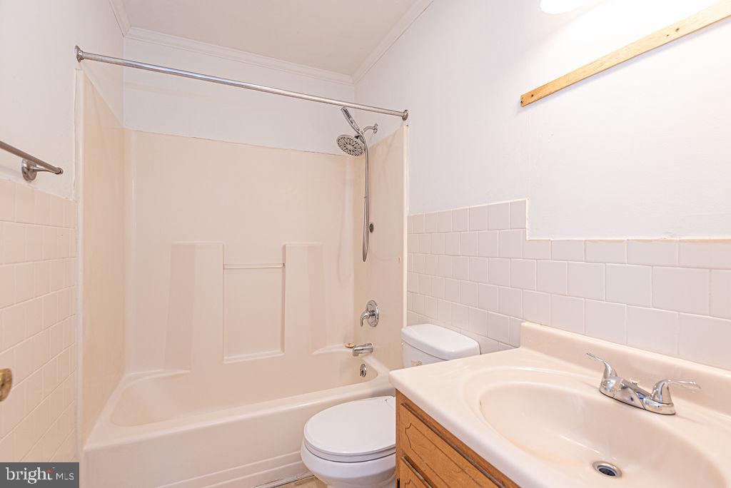 308 Glen Oak Cir Property Photo 13