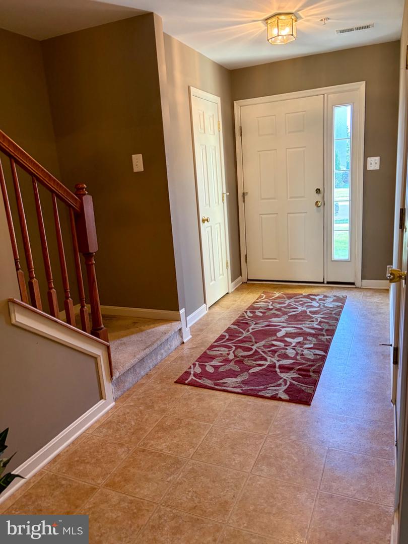 2516 Westwind Blvd #th Property Photo 4