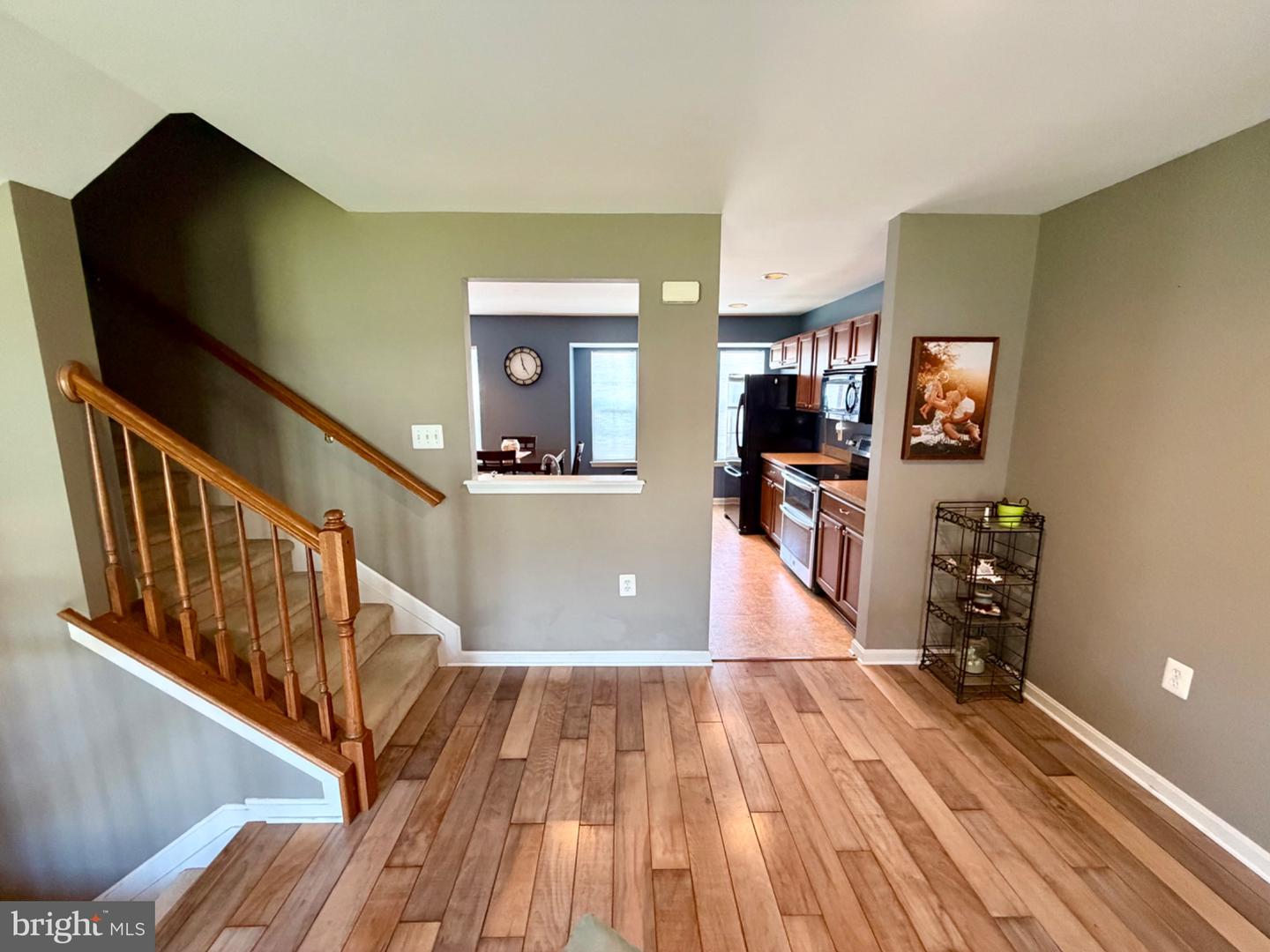 2516 Westwind Blvd #th Property Photo 10