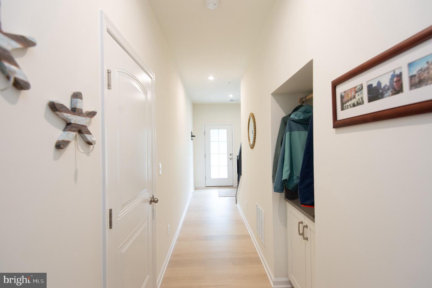 334 Shipyard Dr Property Photo 5