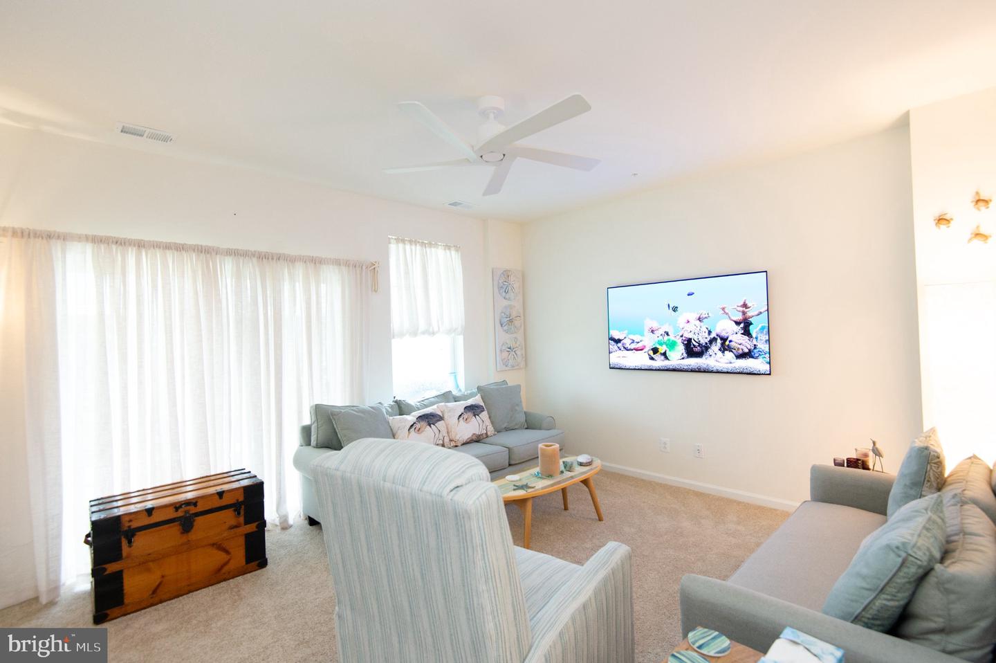 334 Shipyard Dr Property Photo 6