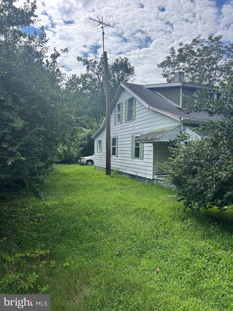 5850 Richardson Rd Property Photo 2
