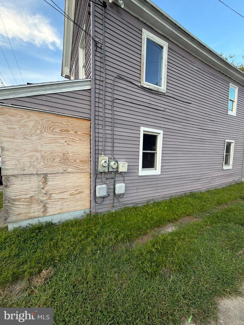 526 Pine St Property Photo 7