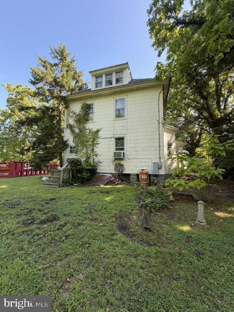 1308 Glasgow St Property Photo 2