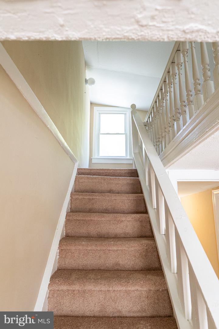 822 Park Ln Property Photo 2