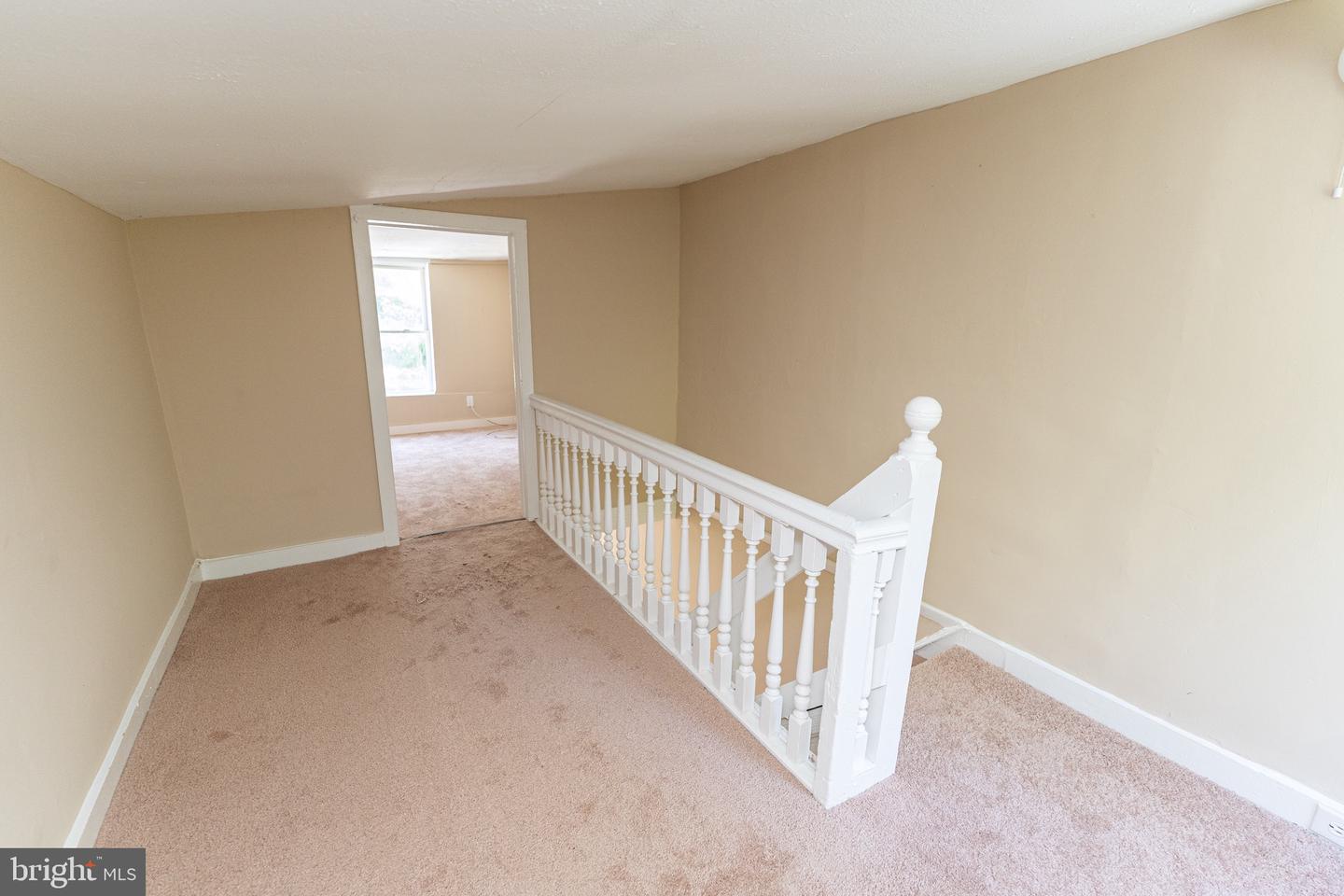 822 Park Ln Property Photo 3
