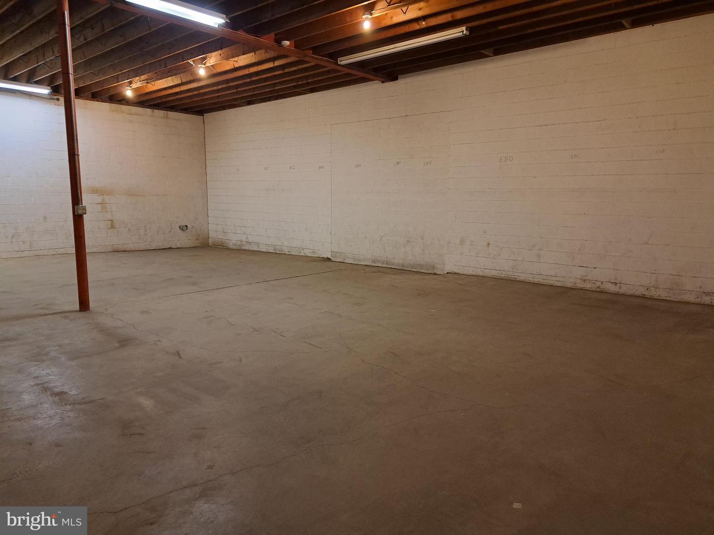 917 N East St #d Property Photo 9