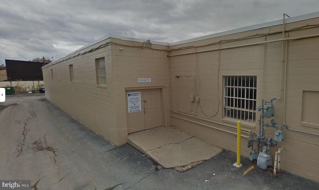 917 N East St #d Property Photo 16