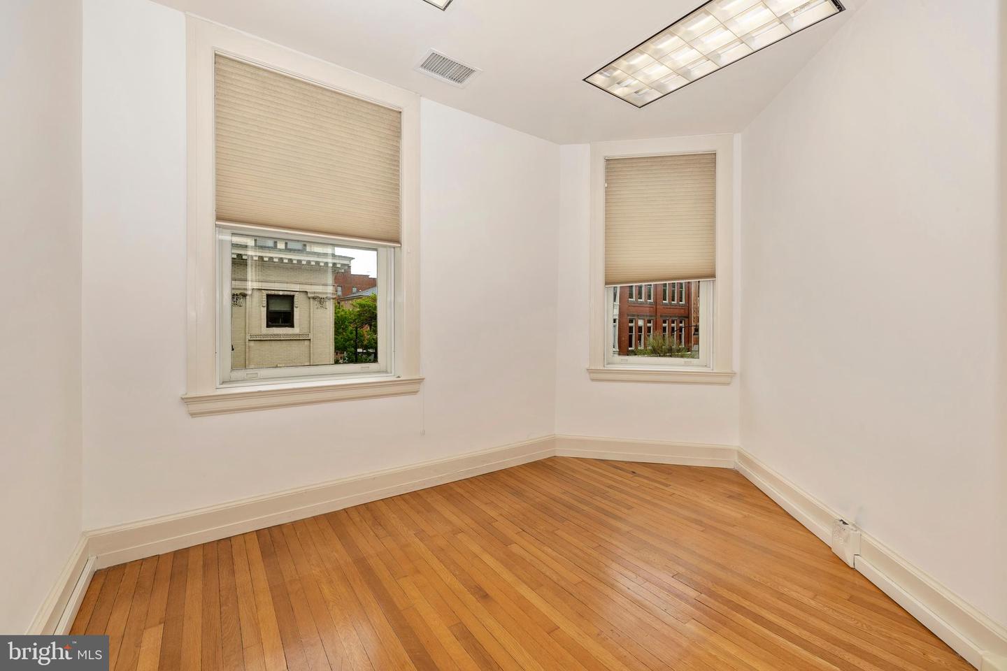 5 S Market St #3rd Floor Property Photo 9