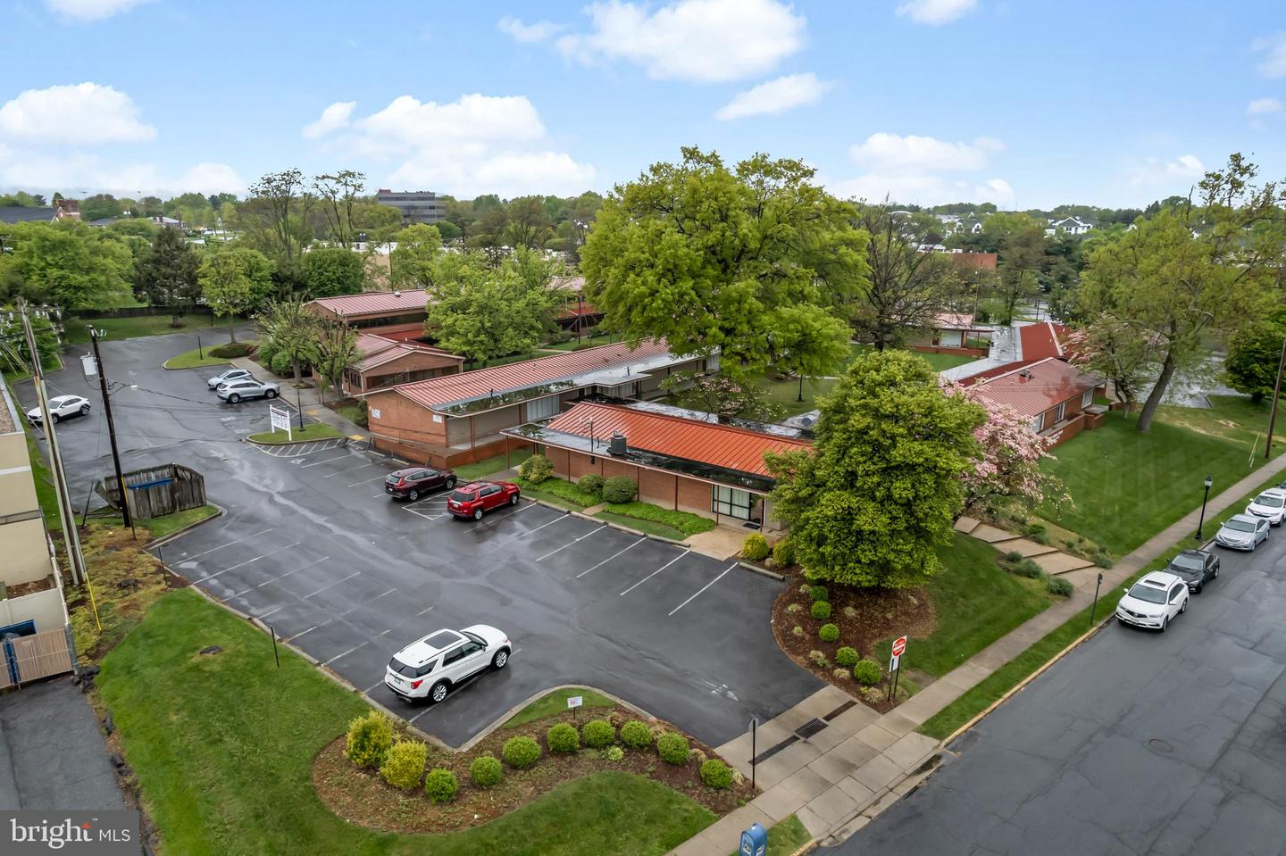 801 Toll House Ave #f1 Property Photo 22