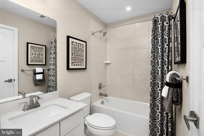 316 Paca Gardens Ln Property Photo 10