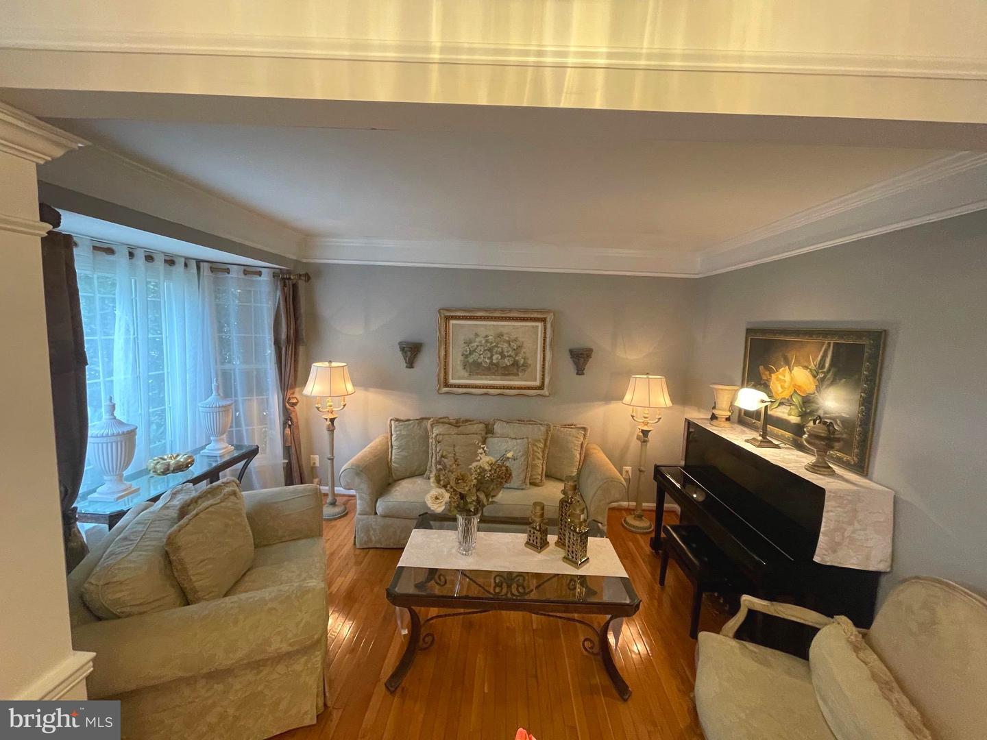 1743 Wheyfield Dr Property Photo 4