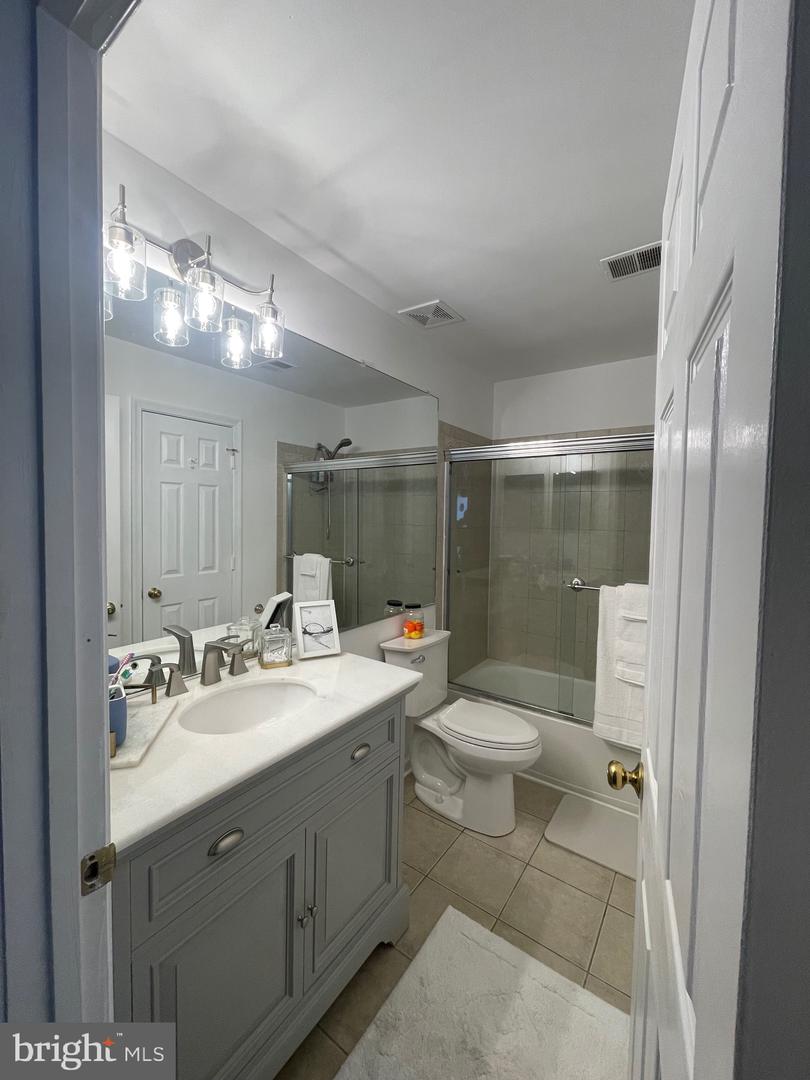 1743 Wheyfield Dr Property Photo 29