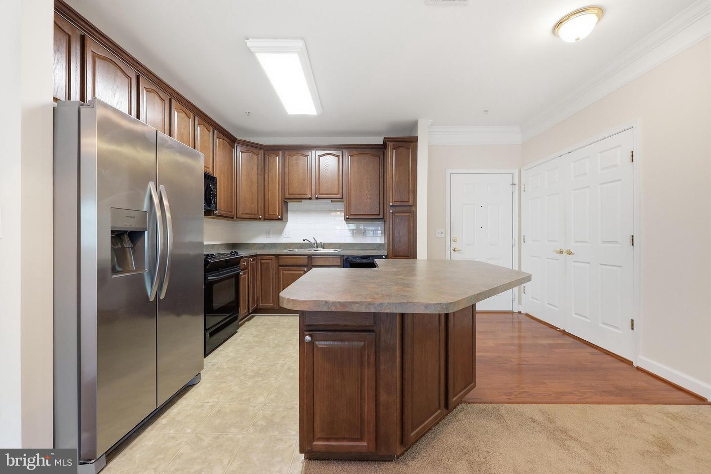 120 Burgess Hill Way #207 Property Photo 18