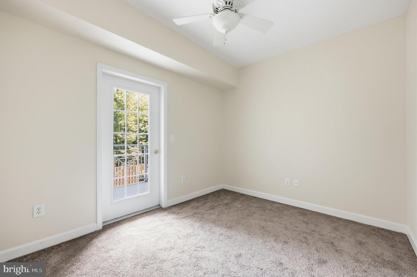 120 Burgess Hill Way #207 Property Photo 32