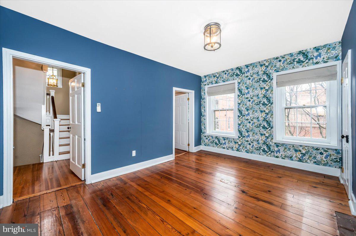 200 Church St E Property Photo 30