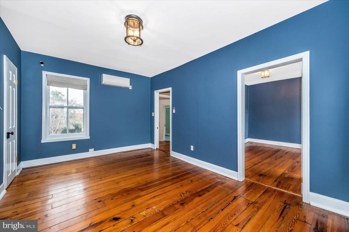 200 Church St E Property Photo 31