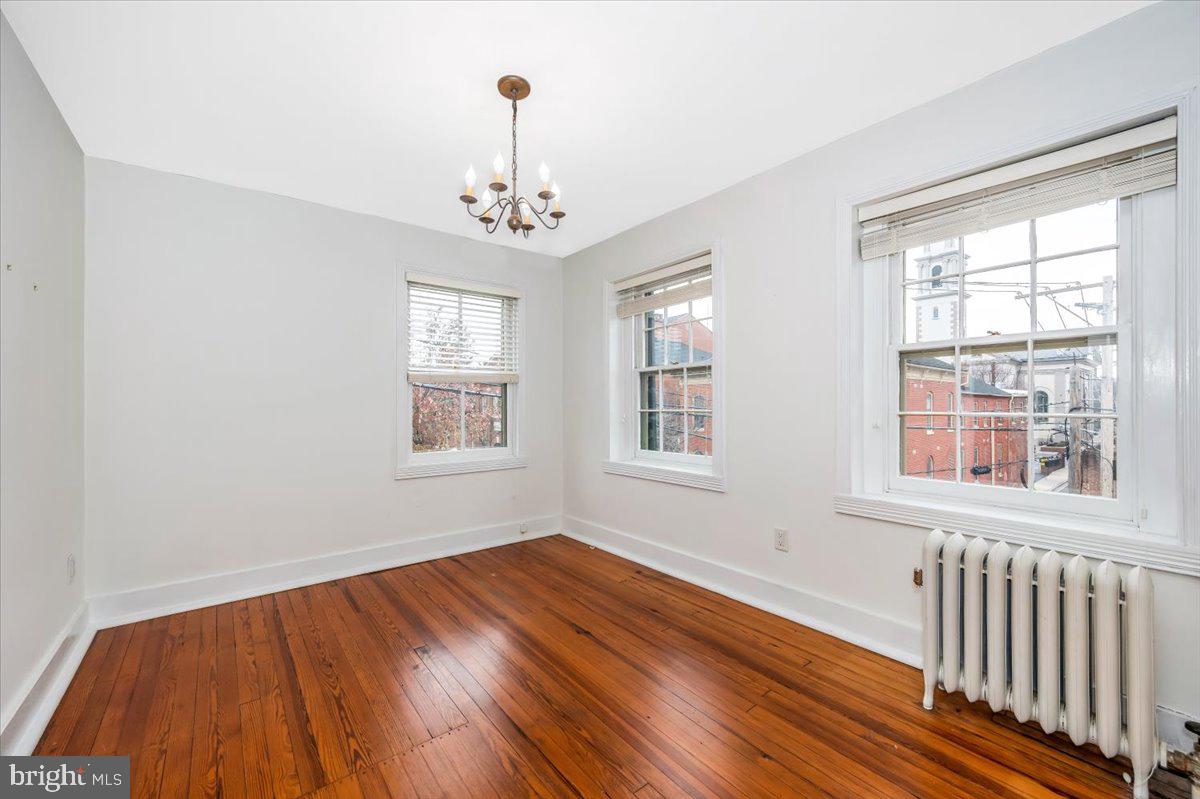 200 Church St E Property Photo 39