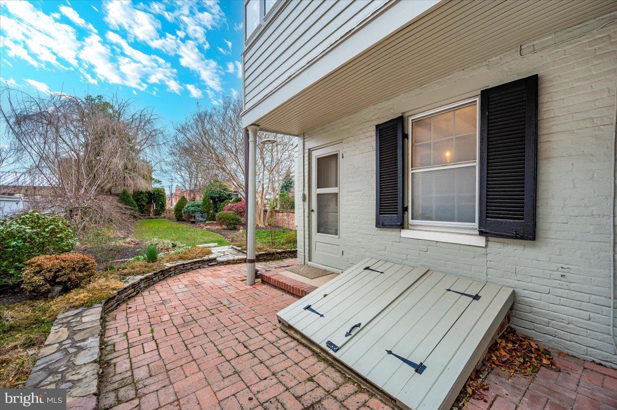 200 Church St E Property Photo 54