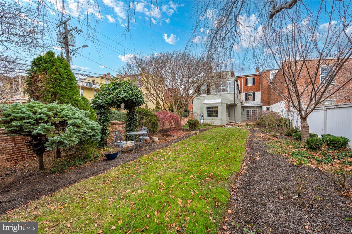 200 Church St E Property Photo 57