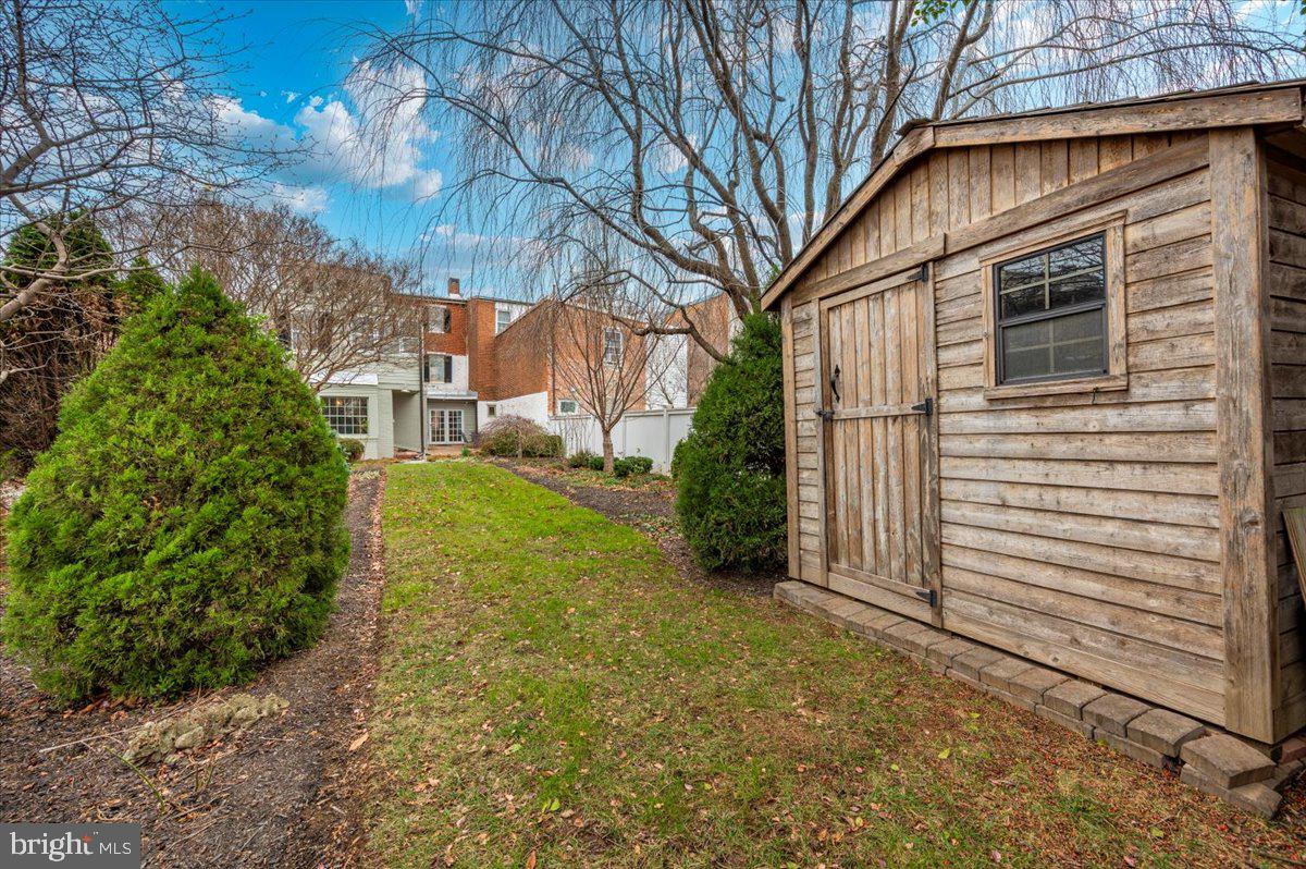 200 Church St E Property Photo 59