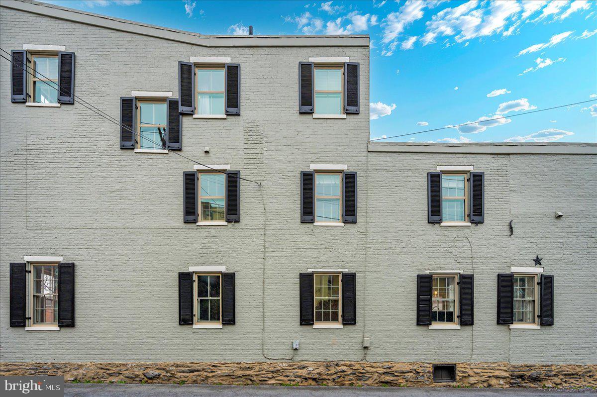 200 Church St E Property Photo 62