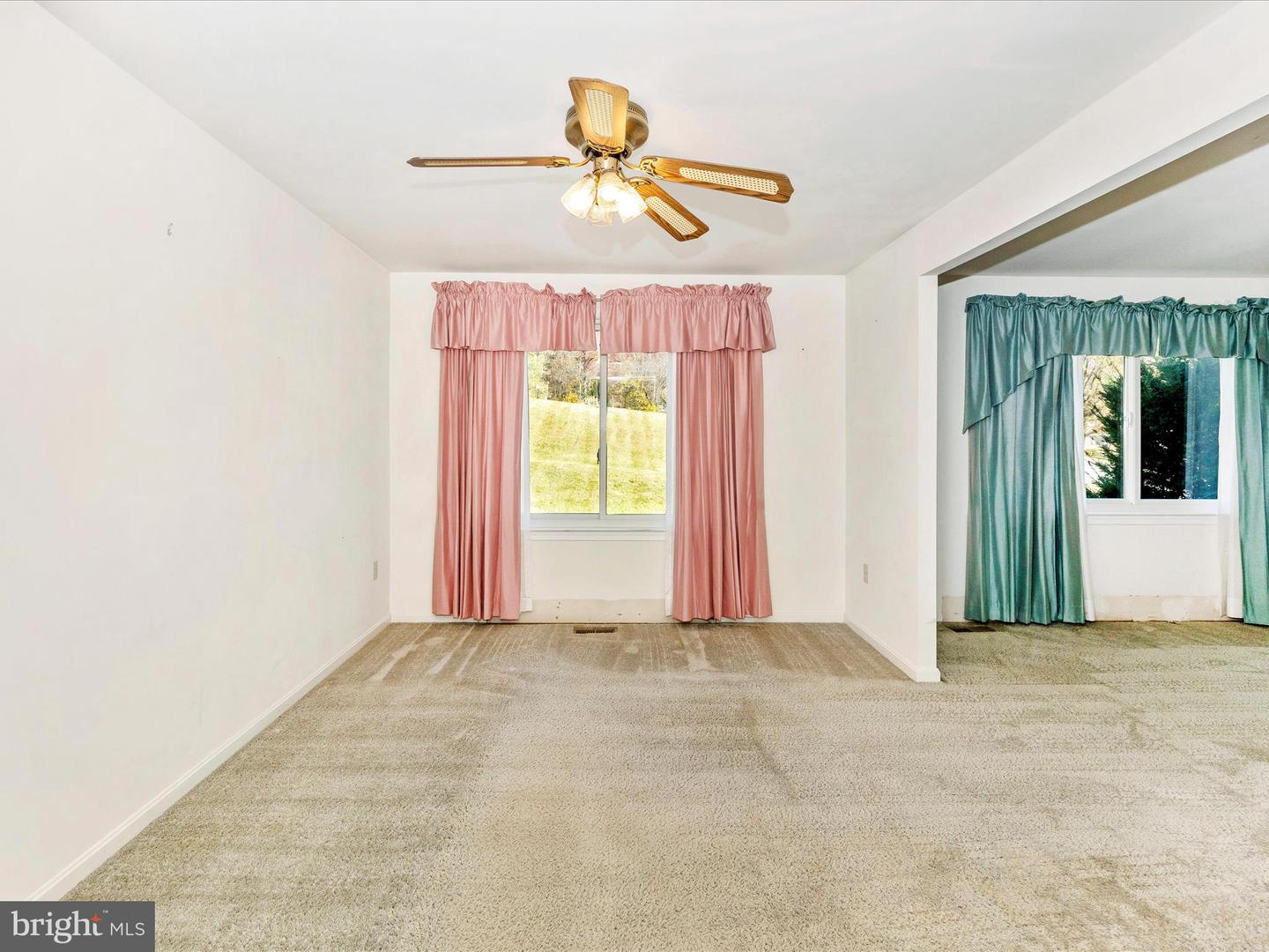 9575 Woodland Dr Property Photo 14