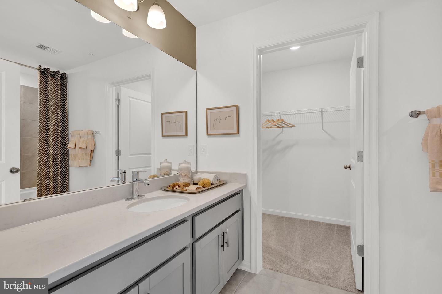 476 Herringbone St Property Photo 32