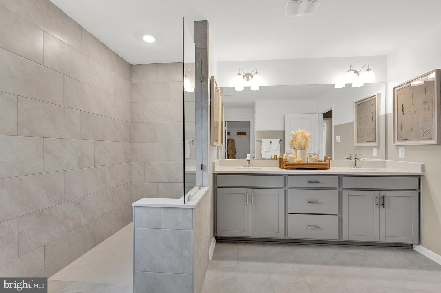476 Herringbone St Property Photo 36