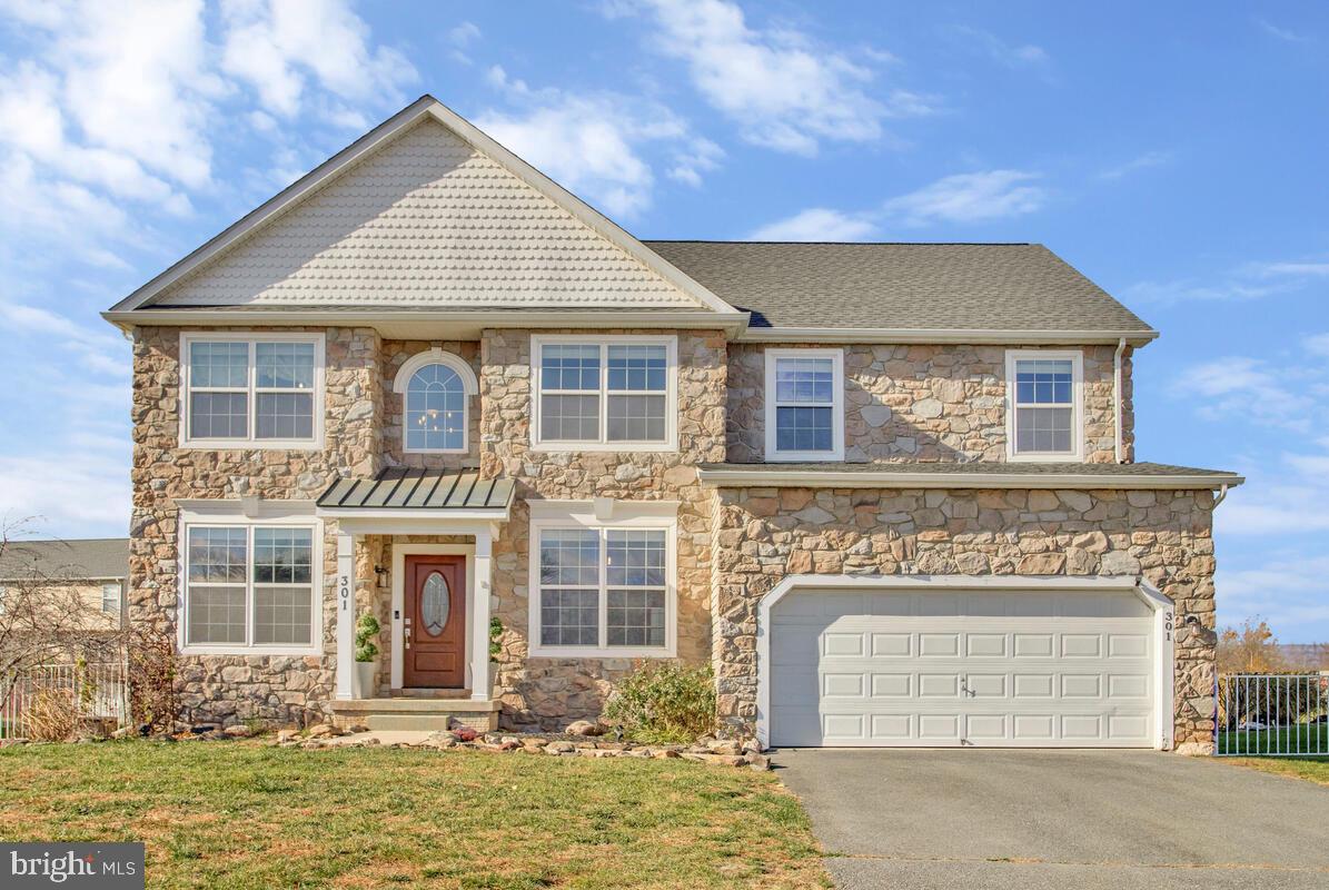 301-a Mountaineers Way Property Photo