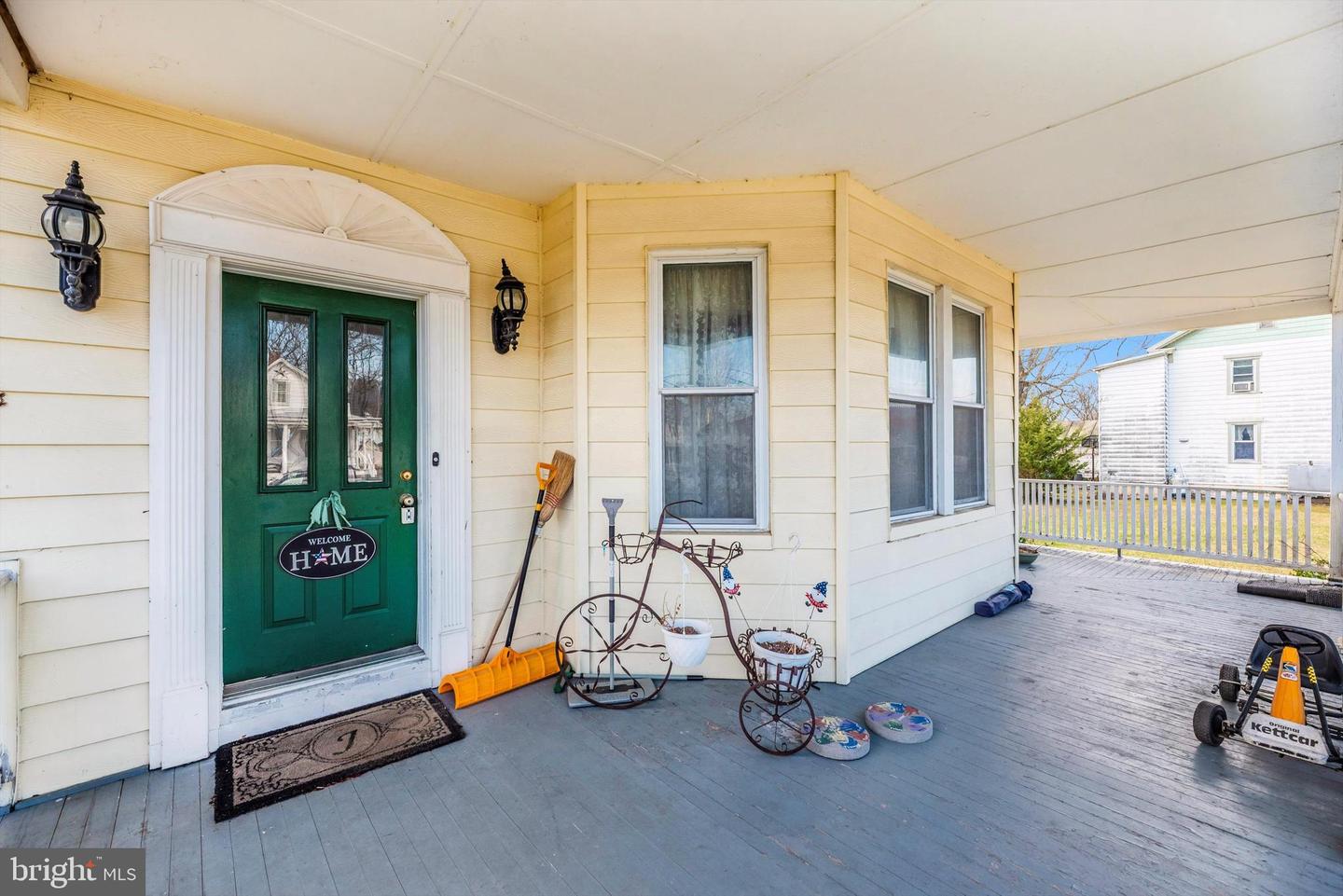 16 Lombard St Property Photo 6