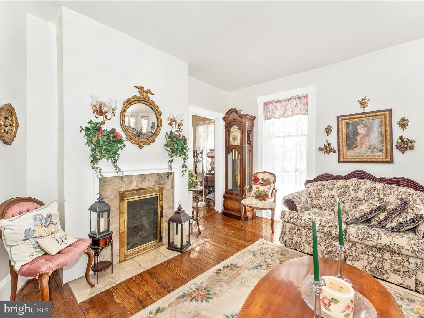 16 Lombard St Property Photo 20