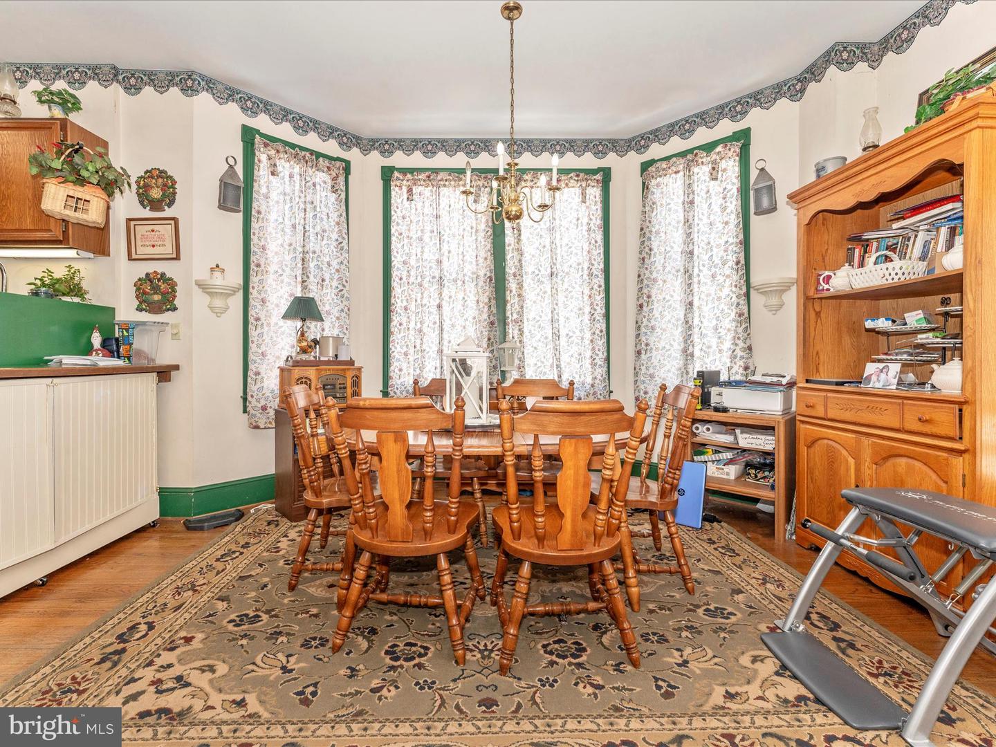 16 Lombard St Property Photo 32