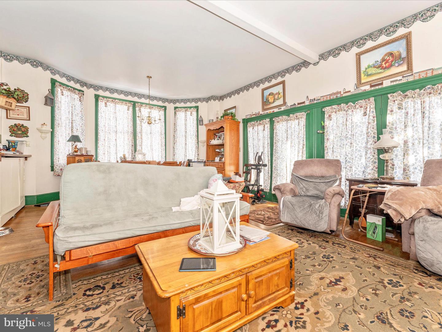 16 Lombard St Property Photo 36