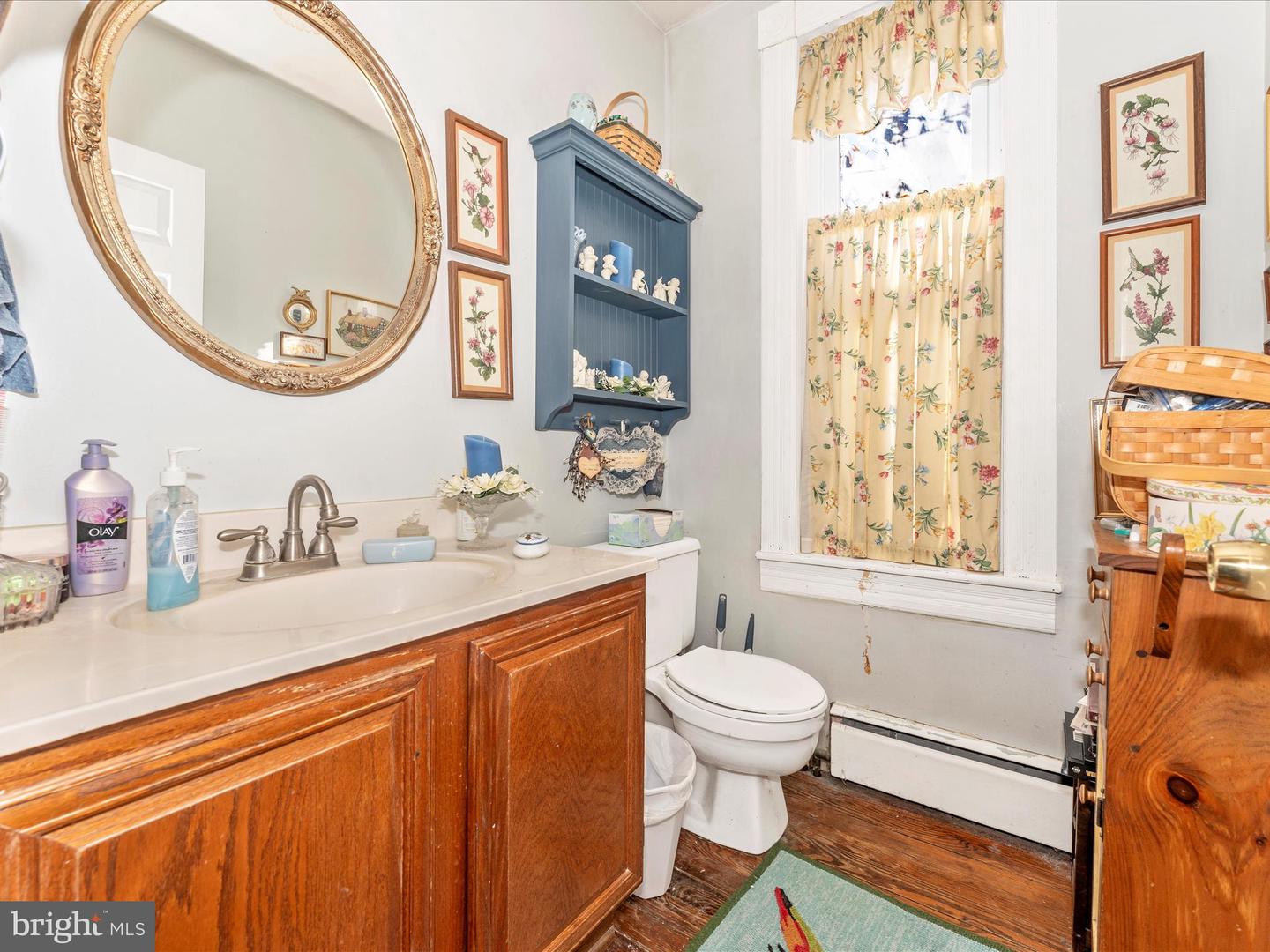 16 Lombard St Property Photo 37