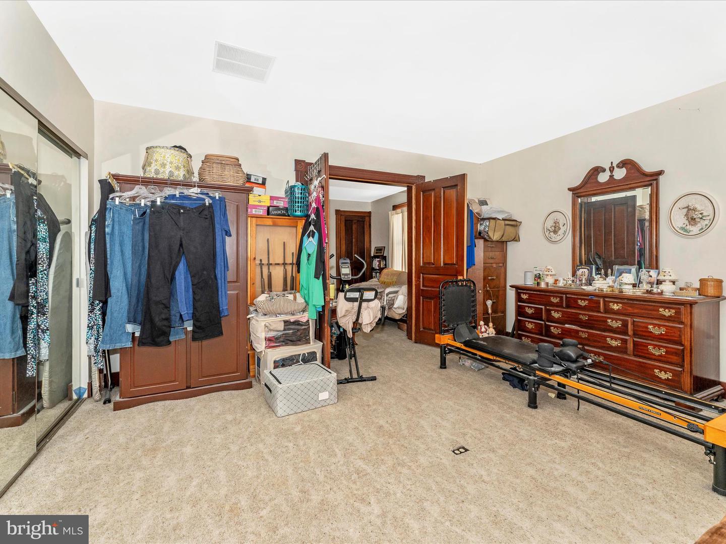 16 Lombard St Property Photo 45