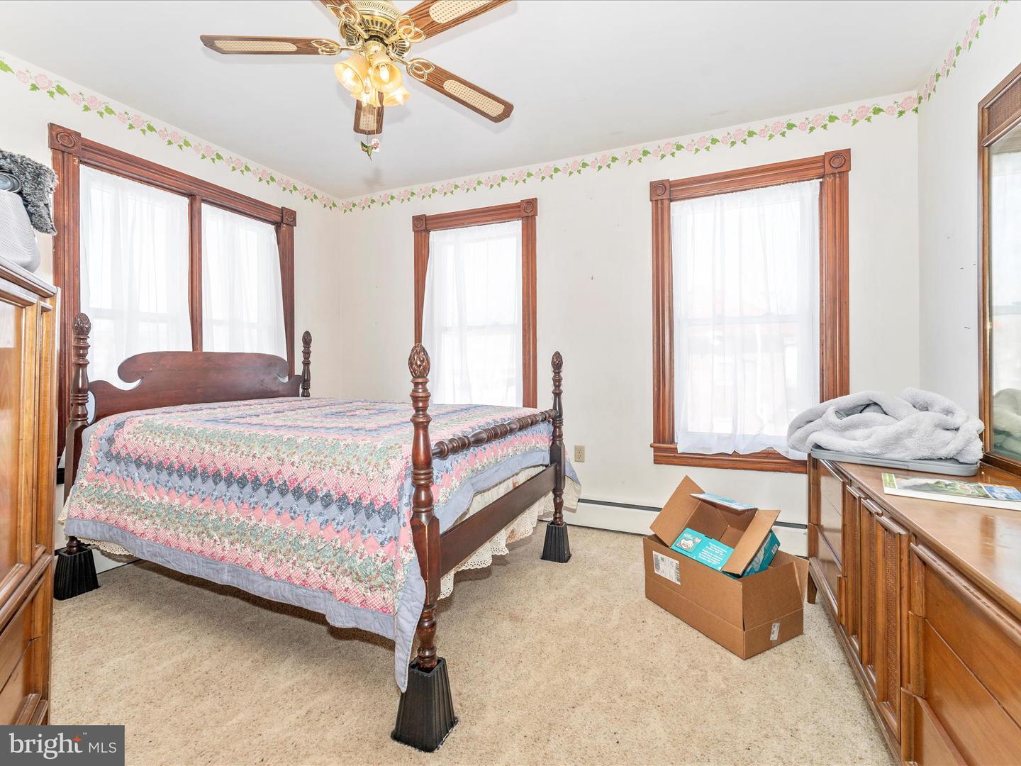 16 Lombard St Property Photo 52