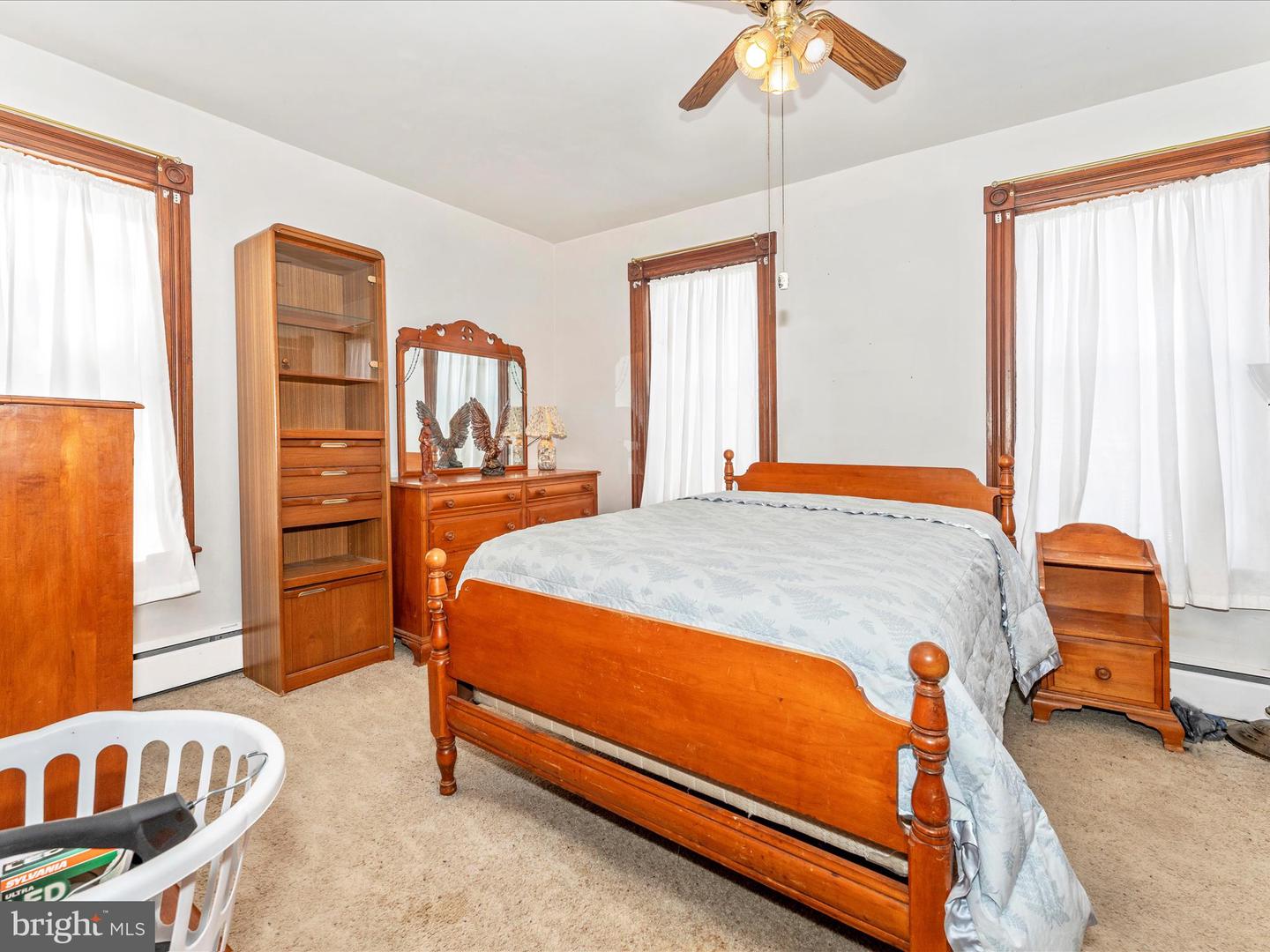 16 Lombard St Property Photo 54