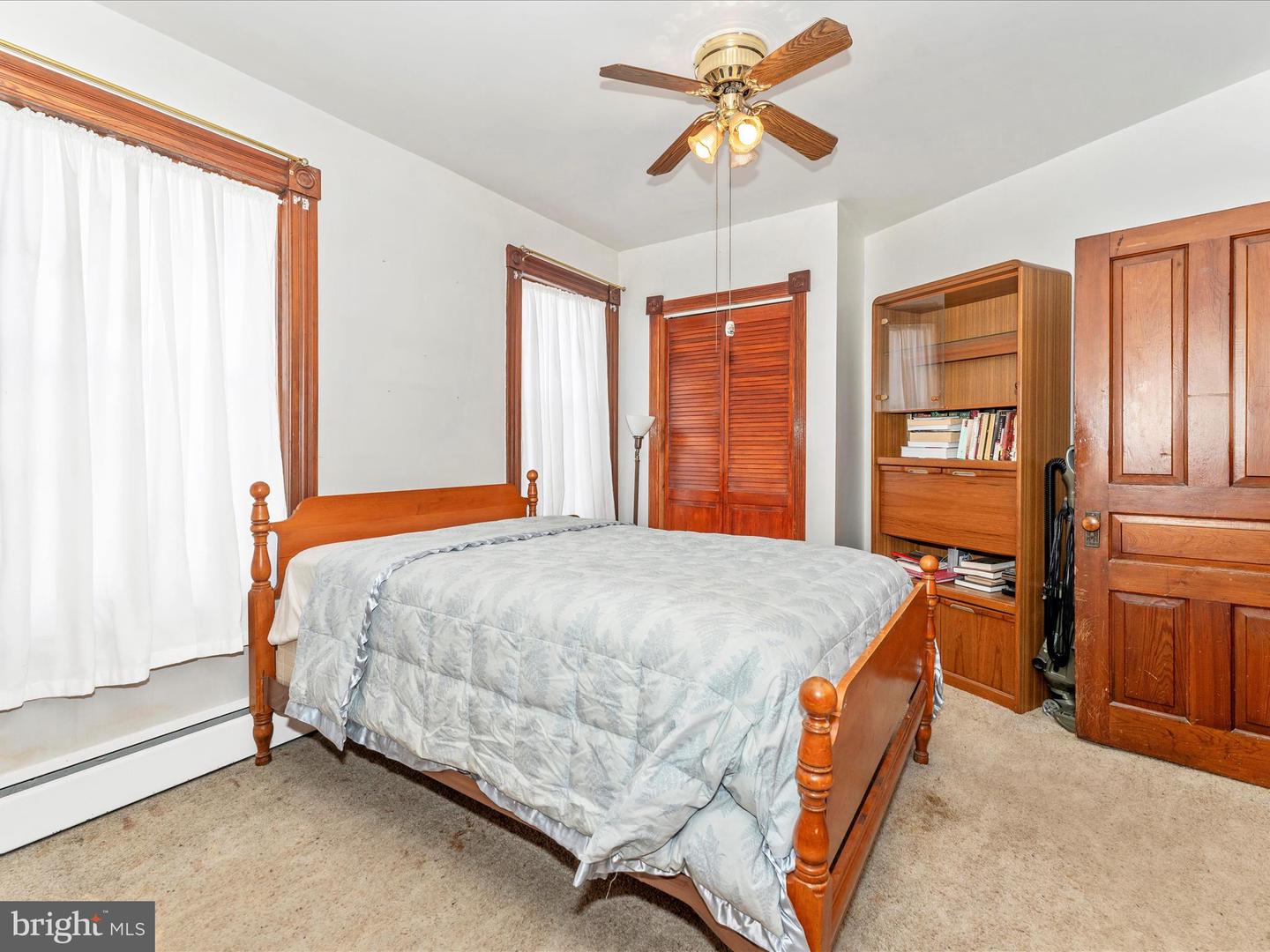 16 Lombard St Property Photo 55