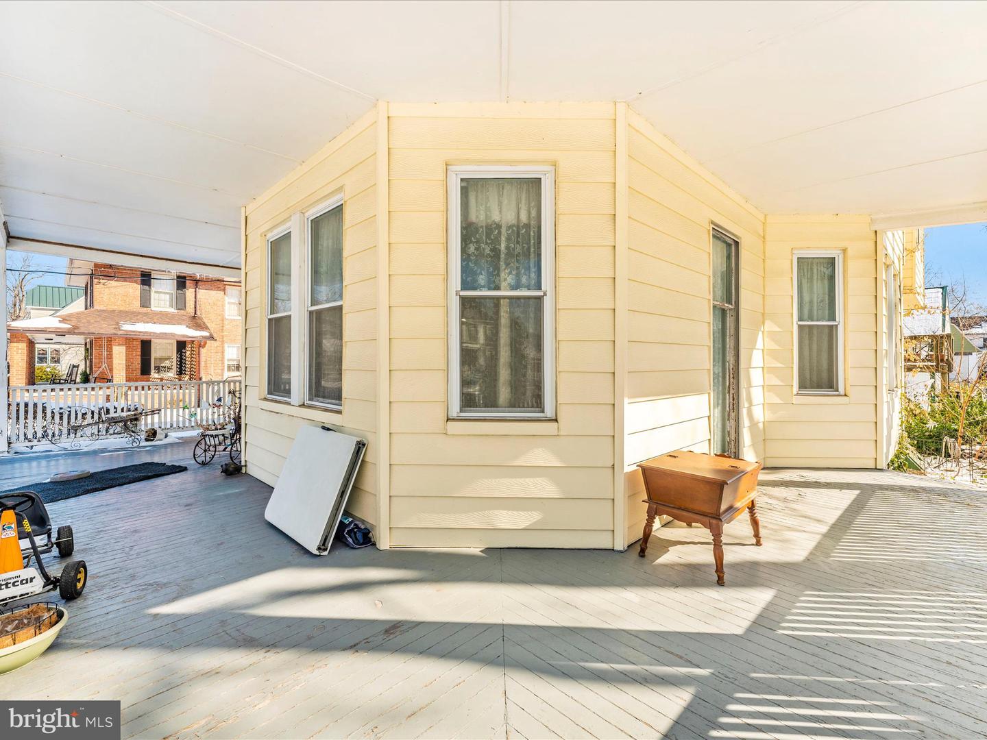 16 Lombard St Property Photo 60