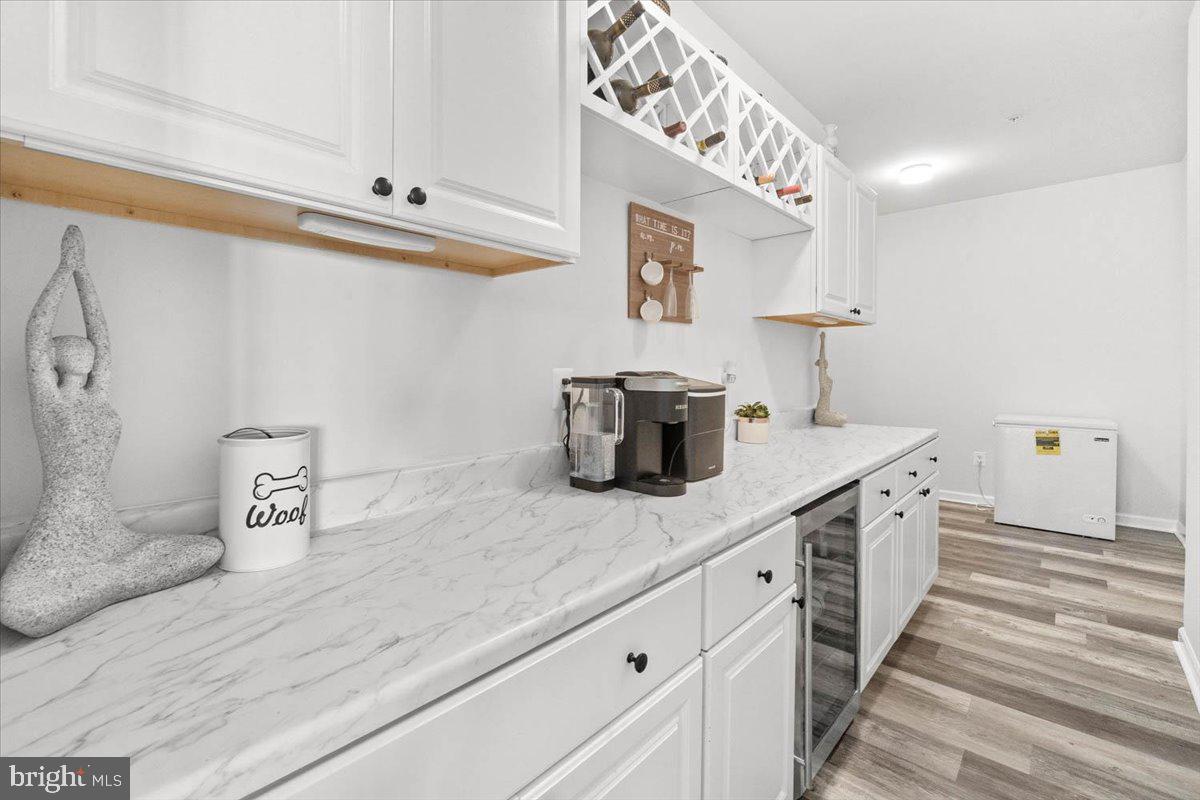 2759 Hillfield Dr Property Photo 17