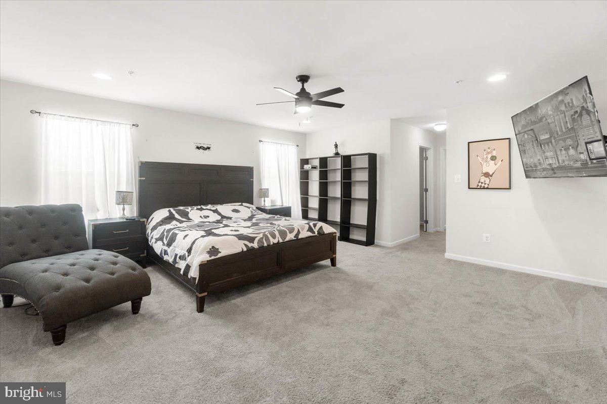 2759 Hillfield Dr Property Photo 23