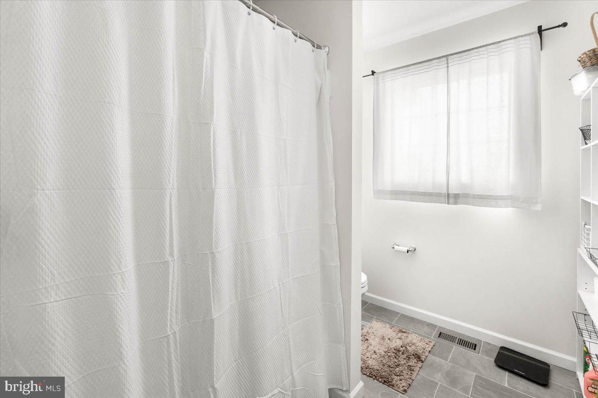 2759 Hillfield Dr Property Photo 28