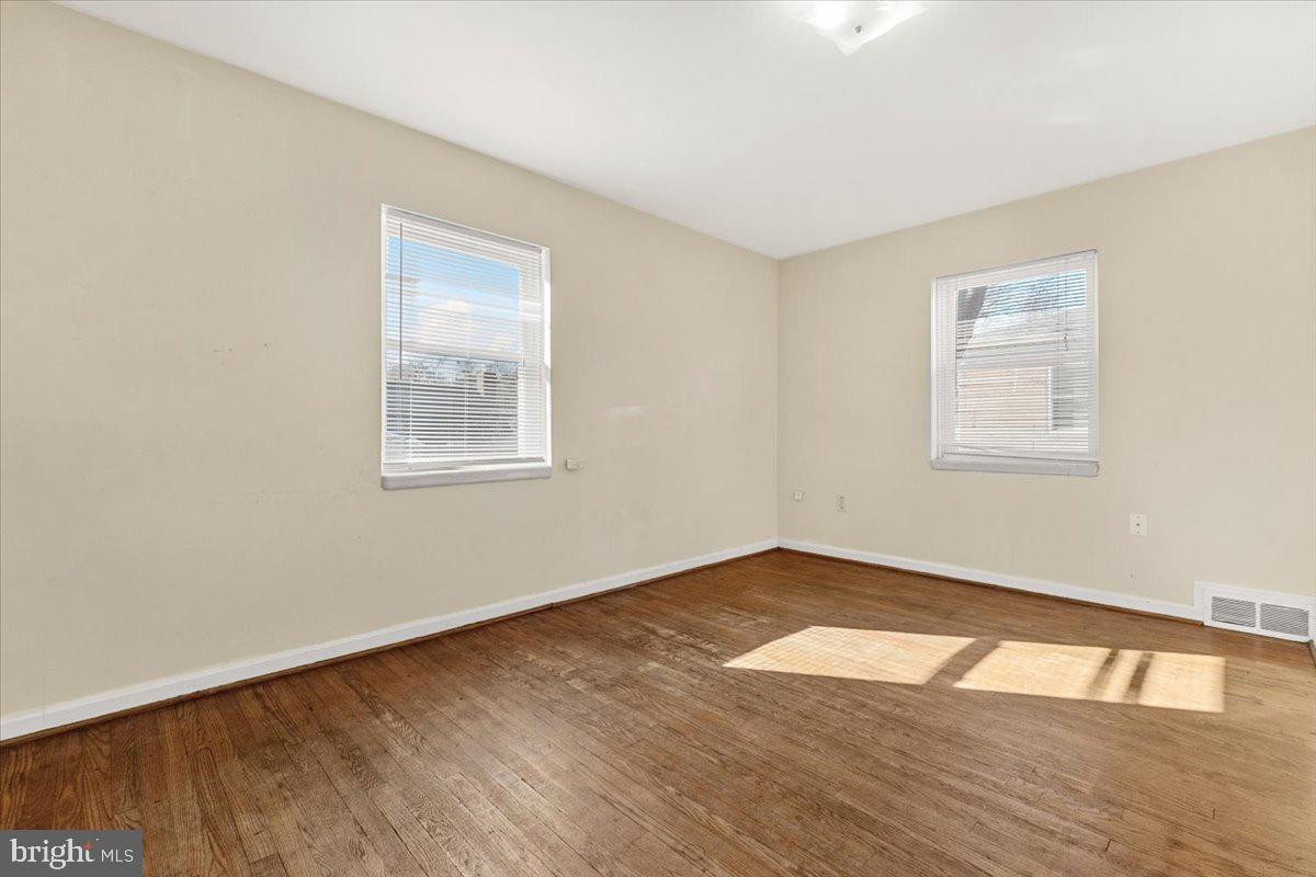 1002 7th #1002 Property Photo 16